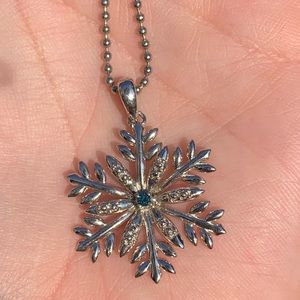 Snowflake necklace